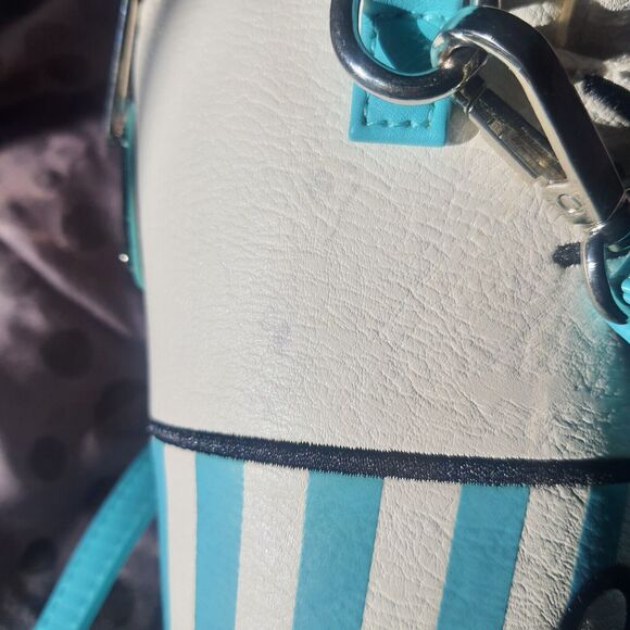 Loungefly Sanrio Hello Kitty Purse Drink Cup Crossbody Bag Heart Logo - Picture 6 of 12